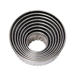 Découpoirs ronds cannelés inox (x 8)